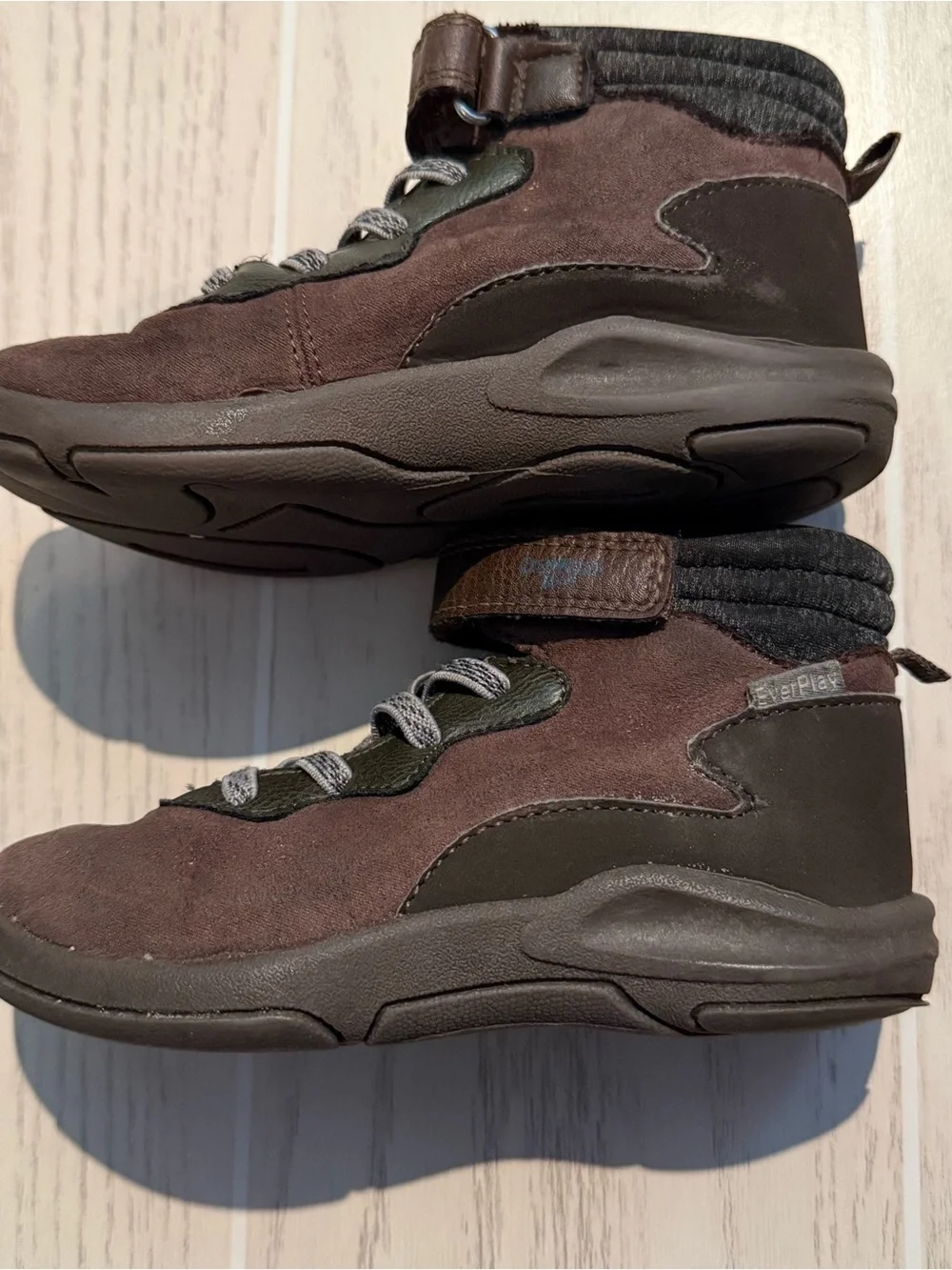 OshKosh B’gosh EverPlay Toddler Boys Brown Mid Top Boots Hook & Loop Size 10M